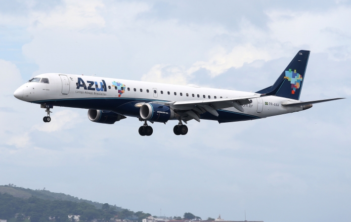 Azul AZUL4 lança pagamento de passagens o FGTS Veja como