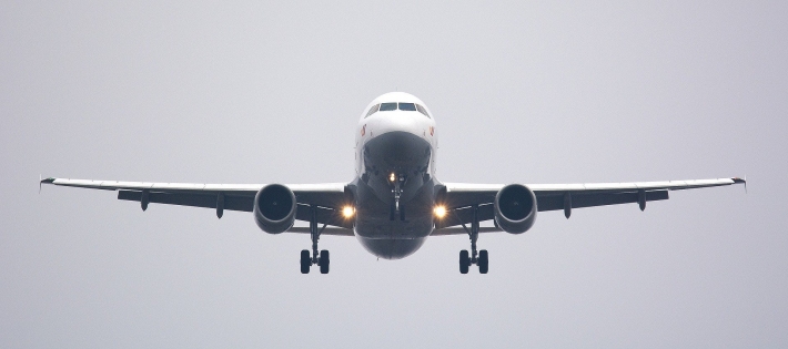 Após prejuízo de US$ 1,1 bilhão, empresa aérea vê recuperação nos voos