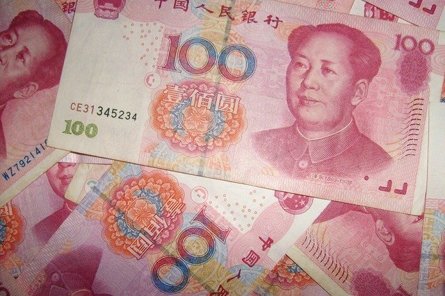 BC da China fixa moeda local ao menor nível em 15 anos; entenda