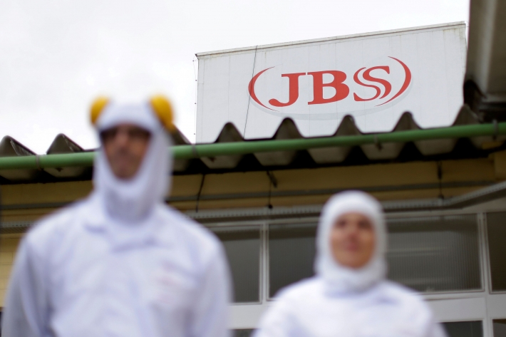 Trade do dia: Ágora sugere venda de ações da JBS (JBSS3)