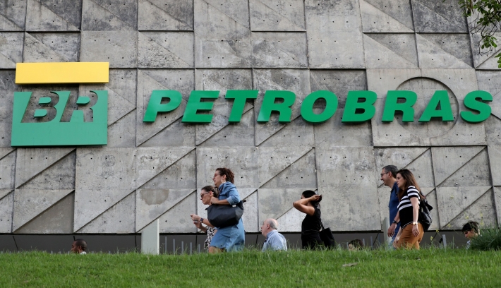 Ibovespa hoje: Petrobras (PETR3 e PETR4), Weg (WEGE3) e Lojas Americanas (LAME4) são os destaques positivos