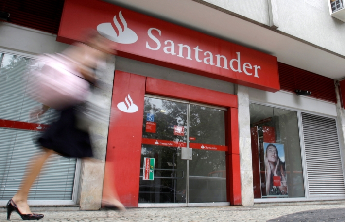 Santander Brasil tem lucro de mais de R$ 4 bi no 3º trimestre