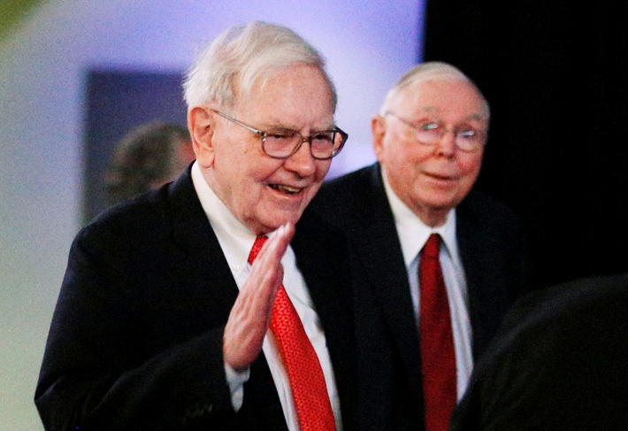 Acionistas da Berkshire já pensam num futuro sem Buffett e Munger