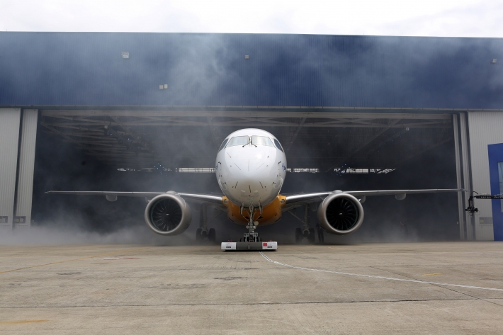 Boeing rescinde o acordo de fusão com a Embraer