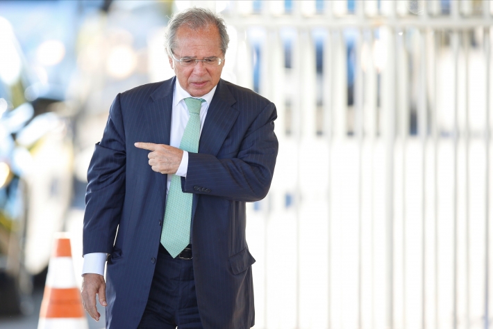 Paulo Guedes sair do governo é o maior risco do Brasil, indicam gestoras