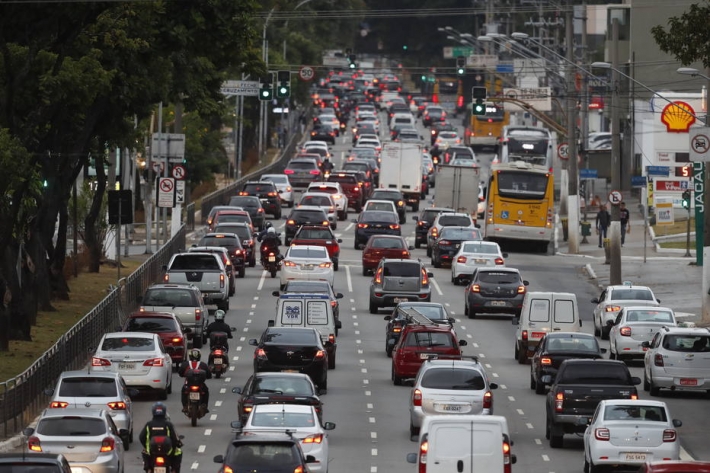 CCR: tráfego em rodovias sobe 0,4% em dezembro ante igual mês de 2021