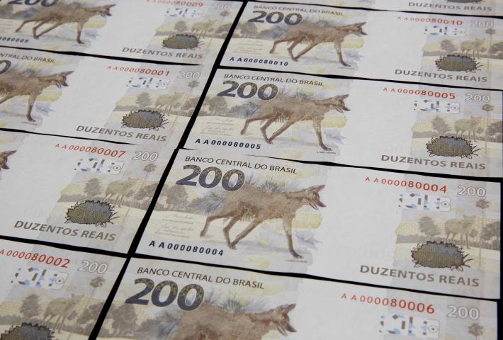 Nota de R$ 200 vai estimular população a guardar ‘dinheiro no colchão’