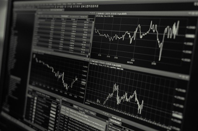 Mercado Intraday: Mercado precifica Brasil, após notícias sobre Petrobras