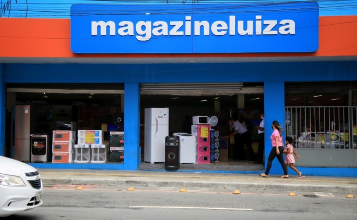 Ibovespa hoje: índice fecha em queda, mas Magazine Luiza (MGLU3) sobe