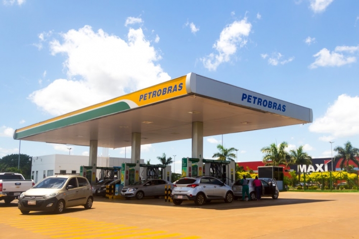 Segurar preço sobe risco de desabastecimento, diz diretor da Petrobras