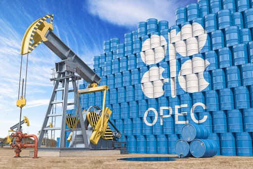 Opep+ estuda pausar aumento da oferta de petróleo