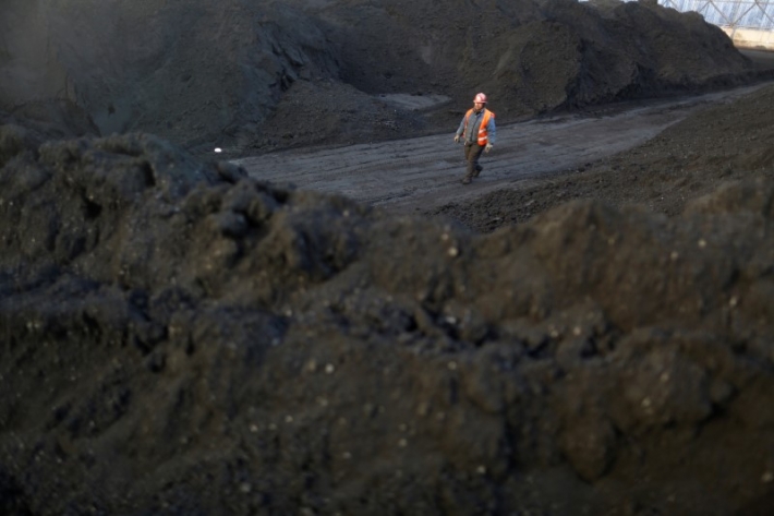 Aço e carvão despencam na China, mas minério de ferro se recupera