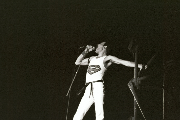 NFTs de Freddie Mercury são leiloadas para instituição de caridade