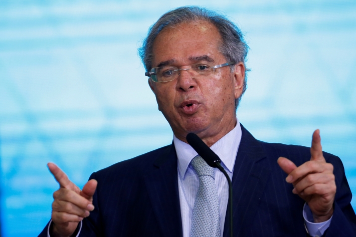 Guedes sugere reforma do IR tributando super-ricos e poupando empresas