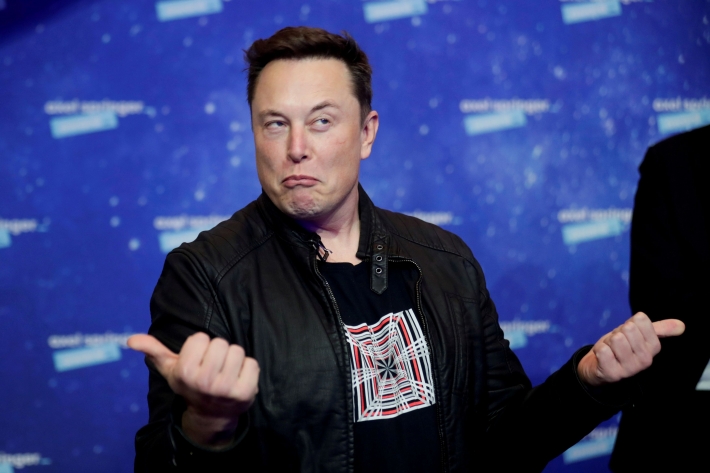 Musk falha na tentativa de escapar da SEC por tuítes sobre Tesla