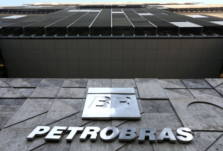 Petrobras pretende realizar oferta para venda de fatia na Braskem