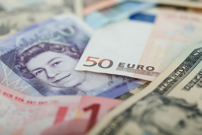 Moedas globais: índice DXY do dólar avança; euro e libra pressionados