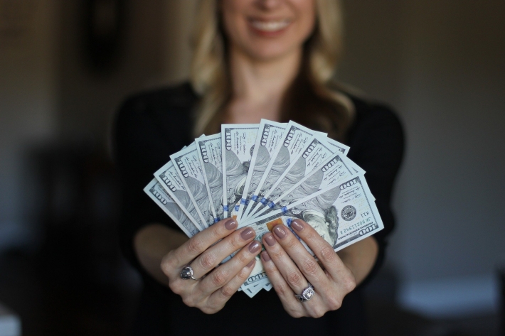 Mulheres investidoras ganham mais dinheiro do que os homens?