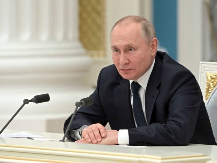 Putin obriga empresas a deixarem bolsas de valores do exterior