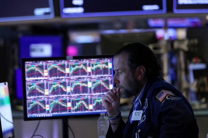 Wall Street sobe após ata do Fed atender às expectativas