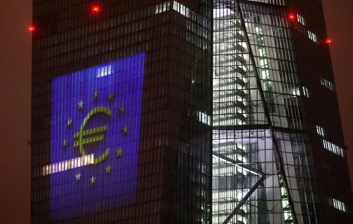 Mercados apostam que BCE elevará juros em 0,5% em uma única reunião
