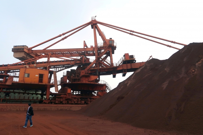 Minério de ferro sobe na China após flexibilizações contra Covid-19