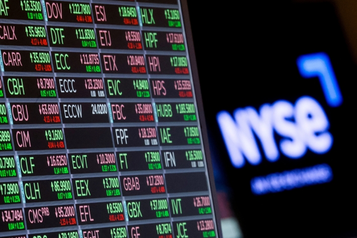 Wall Street recua na abertura, com temor medo de recessão
