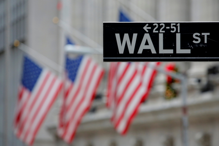 Bolsas de NY fecham em alta forte, apoiadas por sinais do BC dos EUA
