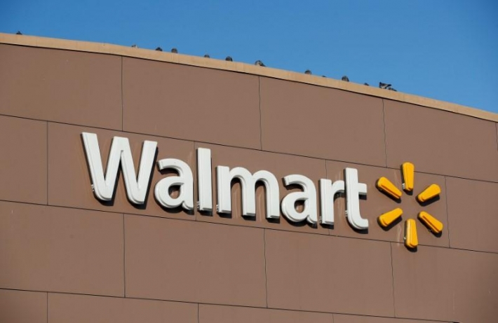 Walmart demite centenas de funcionários, segundo fontes
