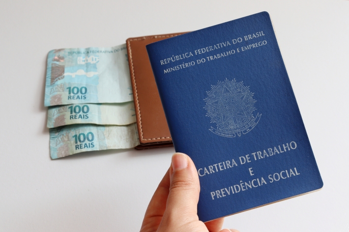 Receba um código para uma Pesquisa temporária exclusiva durante a