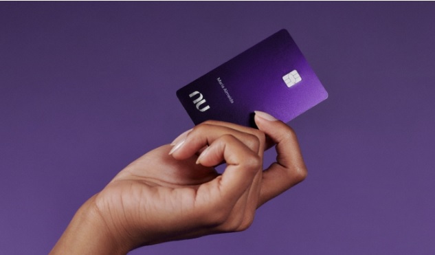 Nubank (NUBR33) anuncia novo modo de aumentar limite do cartão