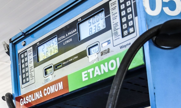 Média de preço do etanol subiu 1,06% na última semana no Brasil