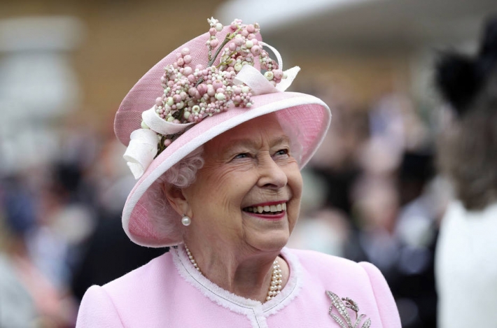 Rainha Elizabeth II morre aos 96 anos, após 7 décadas no trono