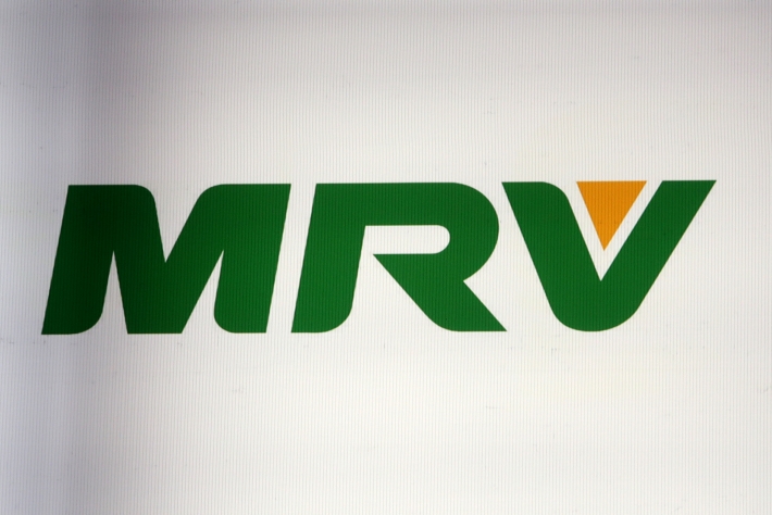 MRV (MRVE3): ação acumula queda de quase 17% em 2022. Hora de comprar?