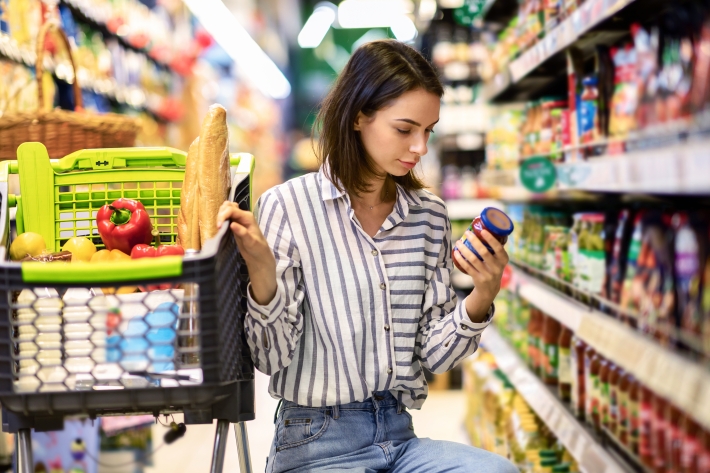 Inflação dos alimentos: marcas de varejistas são opção para economizar