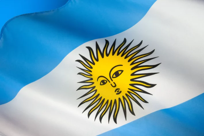 S&P rebaixa rating soberano em moeda estrangeira da Argentina