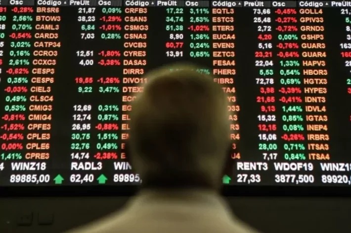 O principal motivo da queda &eacute; o receio com a pol&iacute;tica fiscal do novo governo | Foto:  Werther Santana/Estad&atilde;o