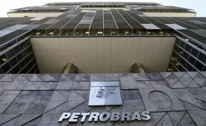 Após declaração do CEO da Petrobras (PETR3;PETR4), ações fecham em alta