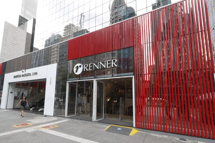 Crise no varejo: Lojas Renner (LREN3) pode ser a resiliente do setor?