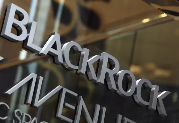 Ações da BlackRock (BLAK34) caem após nova movimentação nos negócios