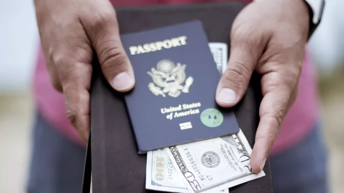 Visto de turista: EUA adiam data para aumentar o valor da taxa do documento