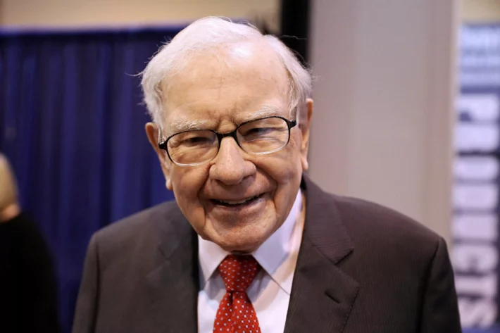 Warren Buffett doa bilhões em ações; fundação de Bill Gates na lista