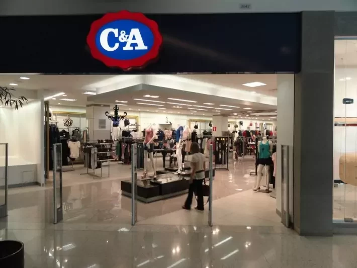 C&A (CEAB3) reporta prejuízo de R$ 44,2 milhões