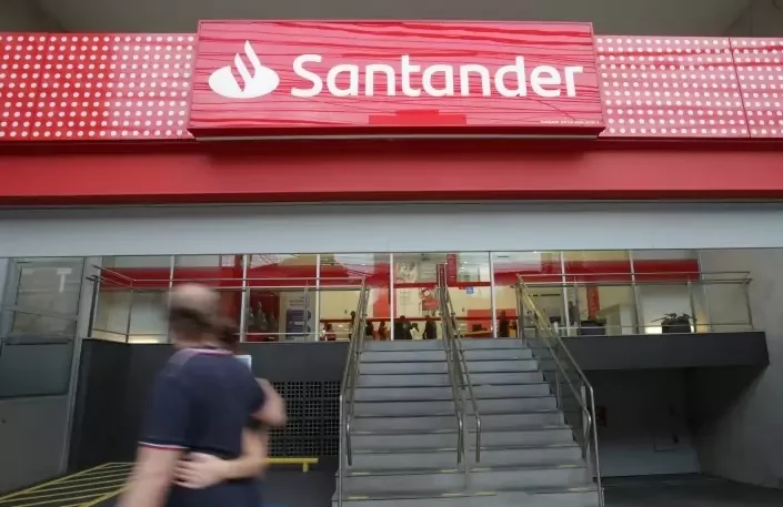 Agência do Santander. (Foto: Nilton Fukuda/Estadão)