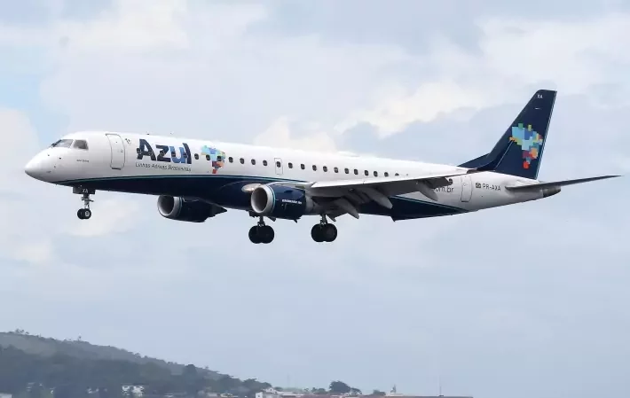 Azul (AZUL4): ações se destacam no Ibovespa após anunciar compra de aviões da Embraer (EMBR3)