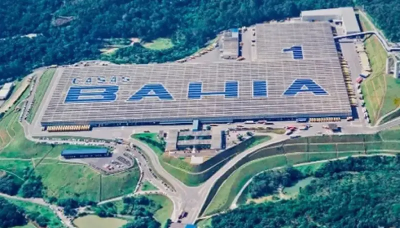 Imagem aérea mostra o CD da Casas Bahia em São Paulo.