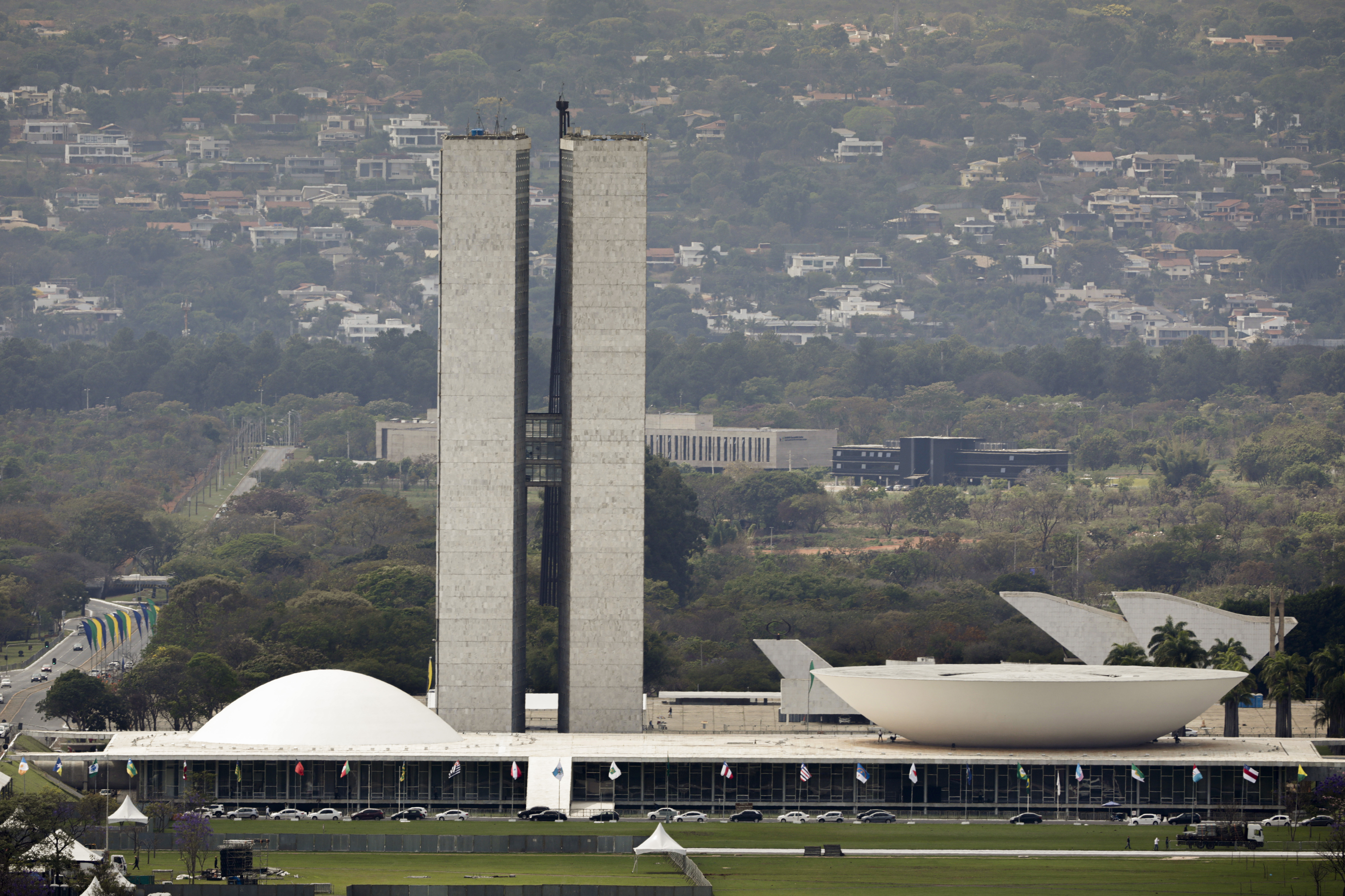 GM condiciona investimentos no Brasil a mudanças no texto da reforma  tributária