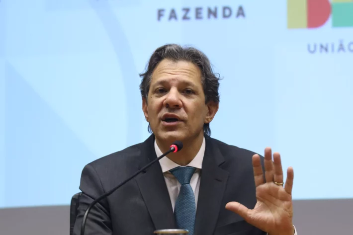 Brasil deve estrear no mercado de títulos verdes em breve, diz Haddad