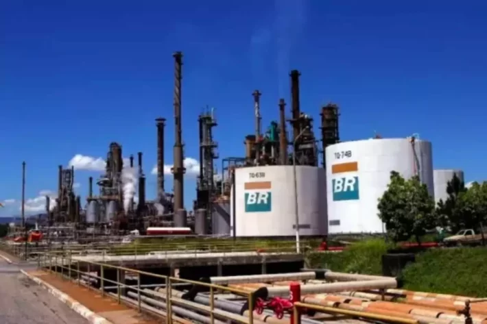 Ação da Petrobras (PETR3; PETR4) tem reação tímida a relatório da Opep