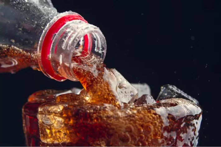 Coca-Cola (COCA34) mantém tendência de alta hoje com balanço positivo